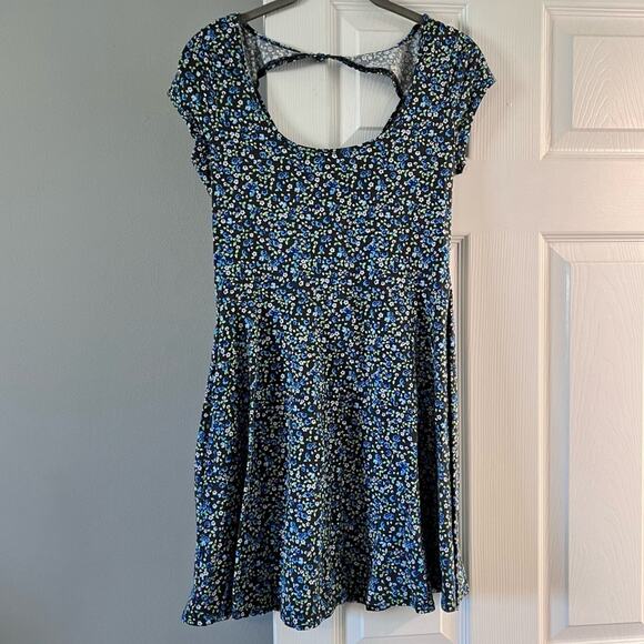 American Eagle Floral Patterned Open Back Dress Size M - Picture 1 of 5